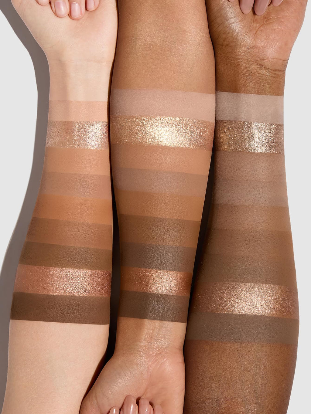 9-Color Shimmer & Matte Eyeshadow Palette X75330